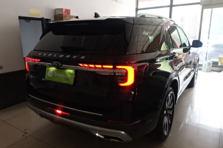 Used Ford Explorer 2023 EcoBoost 285 Four-Wheel Drive Titanium Edition 7-Seater Rear Right 45 Deg