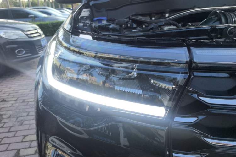 Used Ford Explorer 2023 EcoBoost 285 4x4 ST-LINE 6-Seater Right Front Headlight