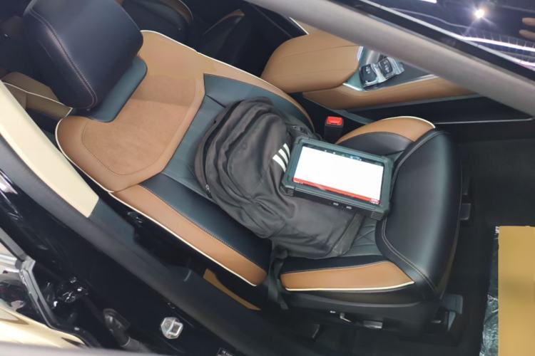 Used Ford Explorer 2023 EcoBoost 285 Four-Wheel Drive Titanium Edition 6 Seats Right Front Seat