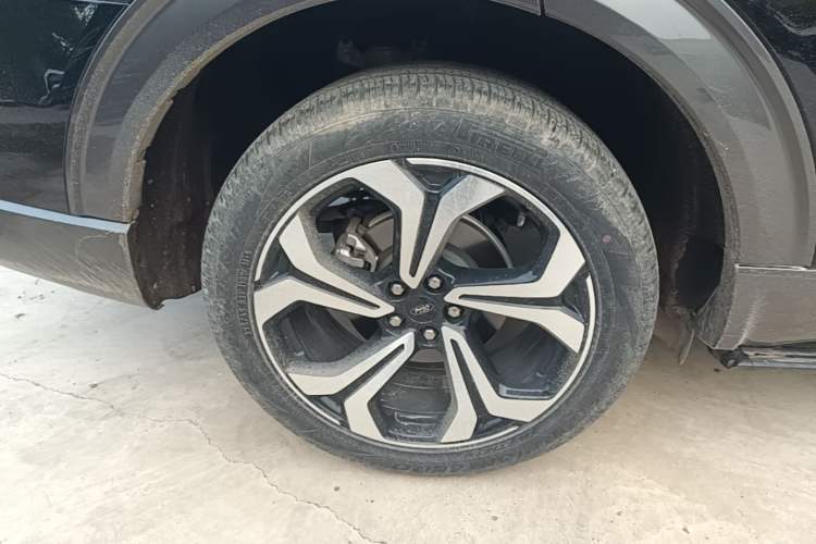 Used Ford Explorer 2023 EcoBoost 285 4x4 ST-LINE 6-Seater Right Rear Wheel Hub