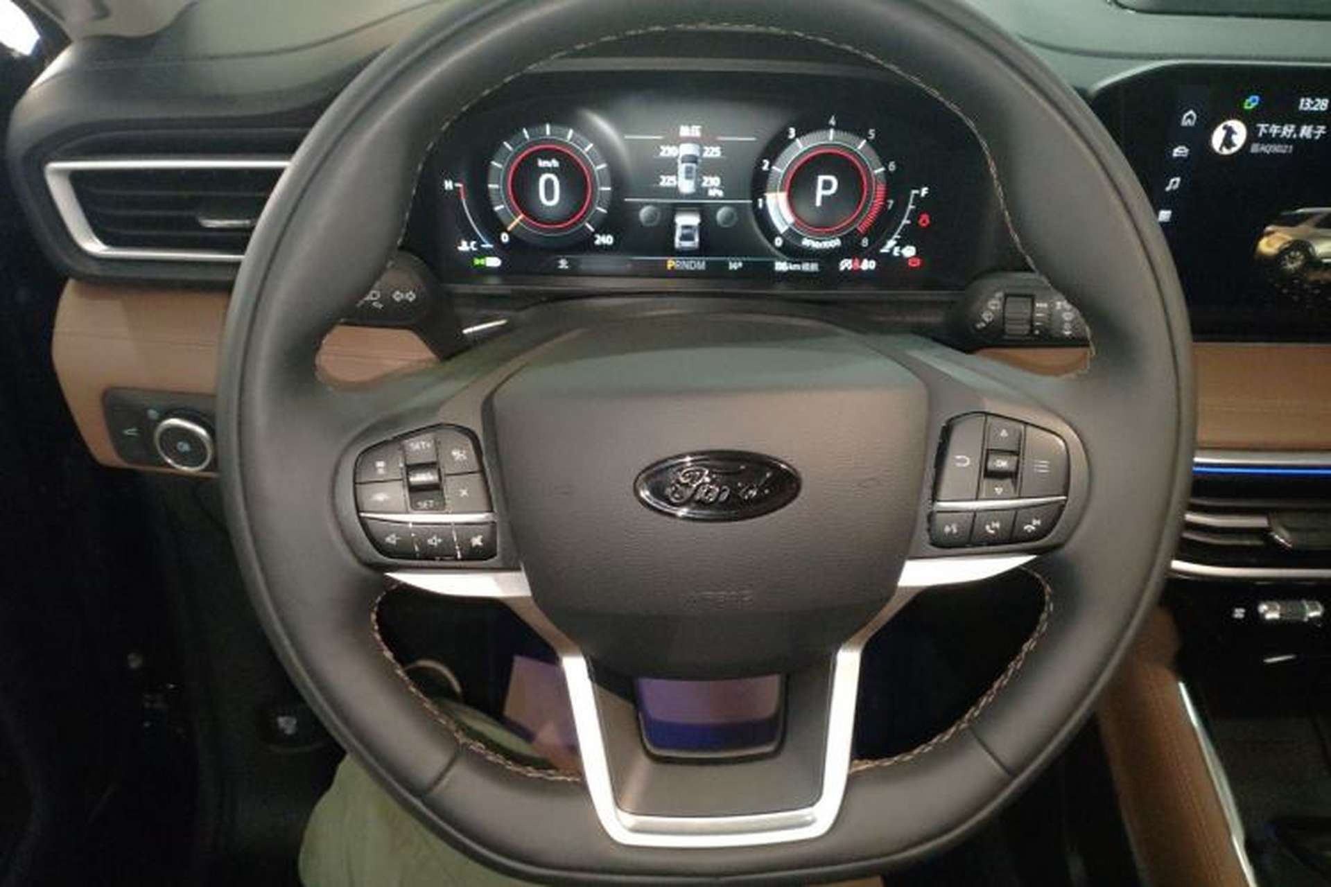 Used Ford Explorer 2023 EcoBoost 285 Four-Wheel Drive Titanium Edition 7-Seater Steering Wheel