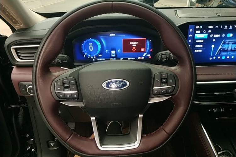 Used Ford Explorer 2023 EcoBoost 285 Four-Wheel Drive Titanium Edition 7-Seater Steering Wheel