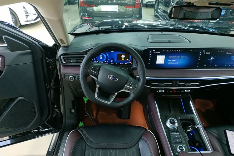 Used Ford Explorer 2023 EcoBoost 285 Four-Wheel Drive Titanium Edition 7-Seater Steering Wheel
