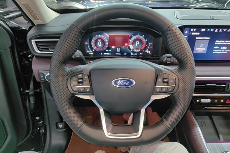 Used Ford Explorer 2023 EcoBoost 285 Four-Wheel Drive Titanium Edition 6 Seats Steering Wheel