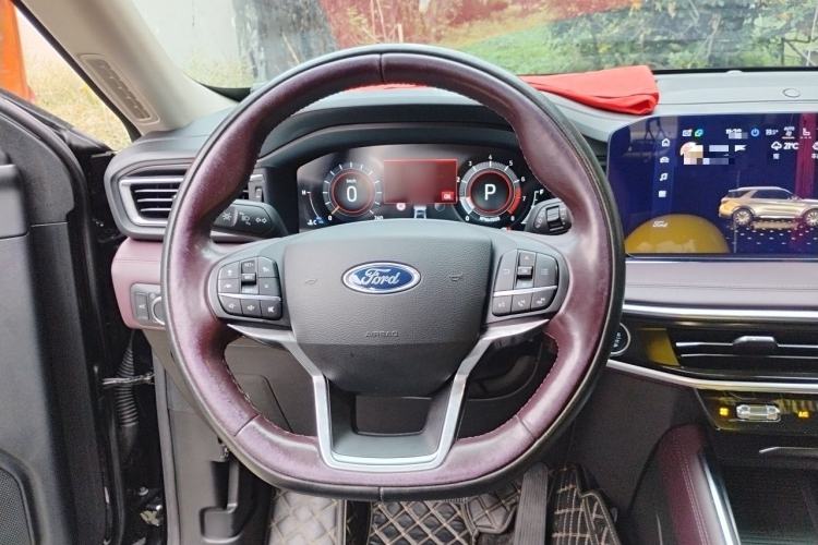 Used Ford Explorer 2023 EcoBoost 285 Four-Wheel Drive Titanium Edition 7-Seater Steering Wheel
