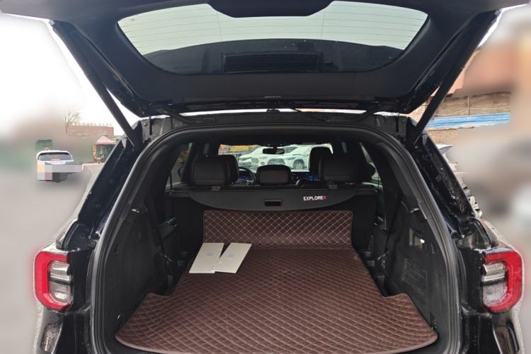 Used Ford Explorer 2023 EcoBoost 285 4x4 ST-LINE 7-Seater Trunk