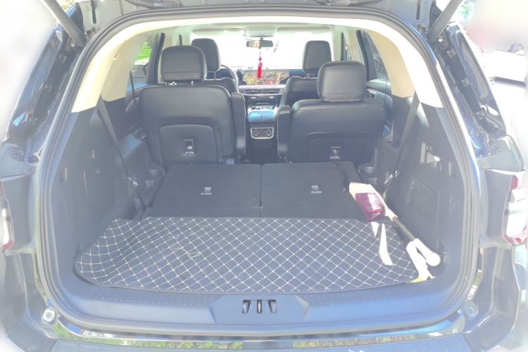 Used Ford Explorer 2023 EcoBoost 285 4x4 Trend Plus Edition 6 Seats Trunk