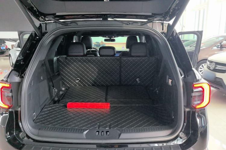 Used Ford Explorer 2023 EcoBoost 285 4x4 ST-LINE 7-Seater Trunk