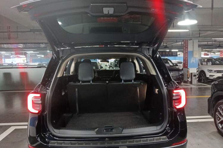 Used Ford Explorer 2023 EcoBoost 285 4x4 Trend Plus Edition 6 Seats Trunk