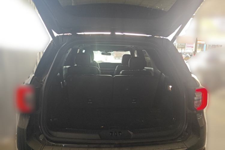 Used Ford Explorer 2023 EcoBoost 285 4x4 ST-LINE 6-Seater Trunk