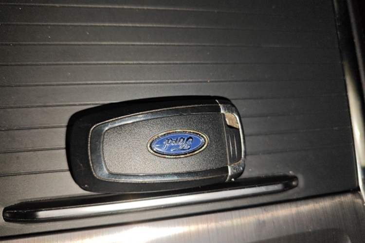 Used Ford Explorer 2023 EcoBoost 285 4x4 Trend Plus Edition 6 Seats Vehicle Key