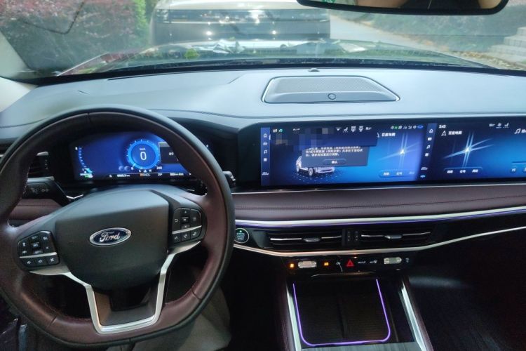 Used Ford Explorer 2023 EcoBoost 285 Four-Wheel Drive Titanium Edition 6 Seats Center Console