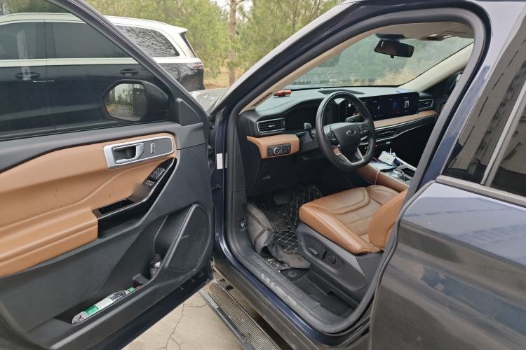 Used Ford Explorer 2023 EcoBoost 285 4x4 Trend Plus Edition 6 Seats Driver Seat