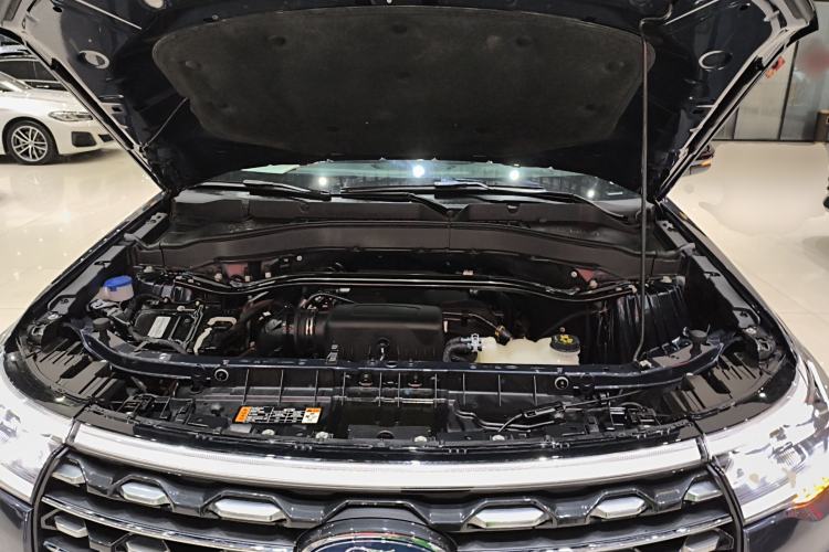 Used Ford Explorer 2023 EcoBoost 285 Four-Wheel Drive Titanium Edition 7-Seater Engine Bay