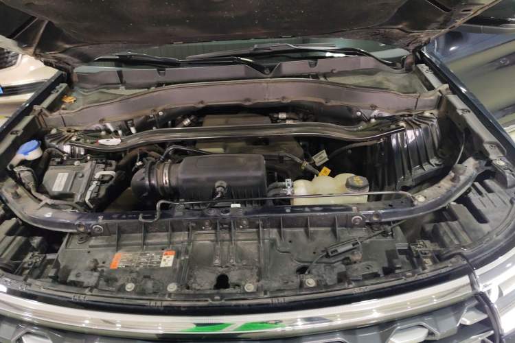 Used Ford Explorer 2023 EcoBoost 285 4x4 Trend Plus Edition 6 Seats Engine Bay