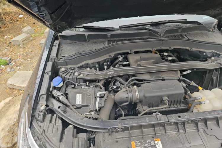 Used Ford Explorer 2023 EcoBoost 285 4x4 Trend Plus Edition 6 Seats Engine Bay Right
