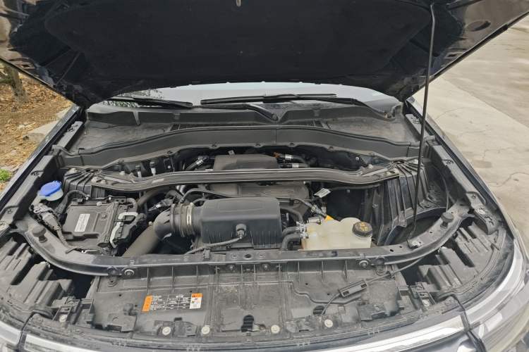 Used Ford Explorer 2023 EcoBoost 285 4x4 Trend Plus Edition 6 Seats Engine Bay