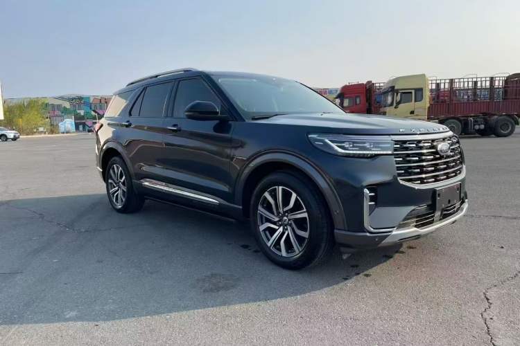 Used Ford Explorer 2023 EcoBoost 285 Four-Wheel Drive Titanium Edition 7-Seater Exterior 2