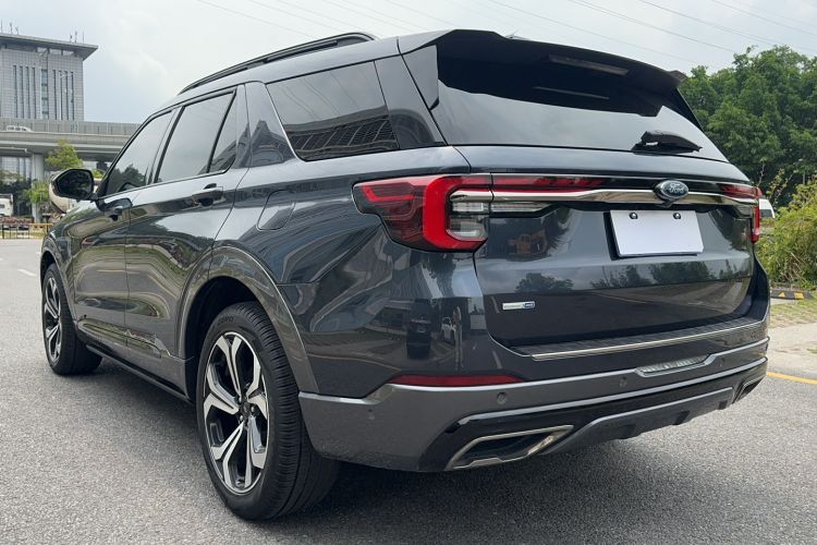 Used Ford Explorer 2023 EcoBoost 285 4x4 ST-LINE 6-Seater Exterior 4