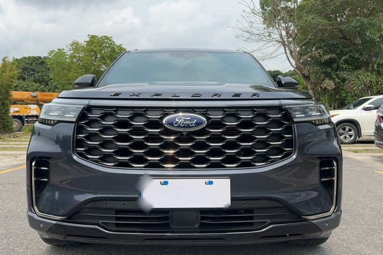 Used Ford Explorer 2023 EcoBoost 285 4x4 ST-LINE 6-Seater Front