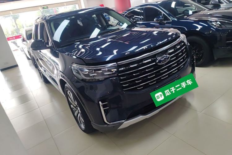 Used Ford Explorer 2023 EcoBoost 285 Four-Wheel Drive Titanium Edition 7-Seater Front Right 45 Deg