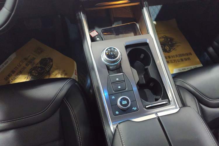 Used Ford Explorer 2023 EcoBoost 285 4x4 Trend Plus Edition 6 Seats Gear Lever