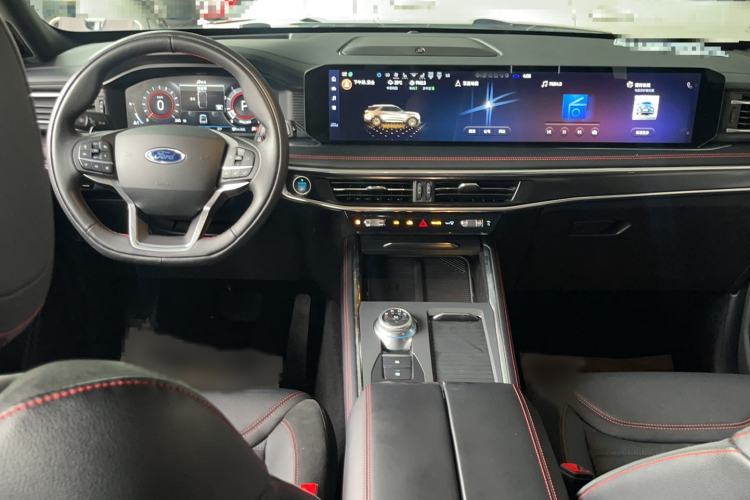Used Ford Explorer 2023 EcoBoost 285 4x4 ST-LINE 6-Seater Interior 3