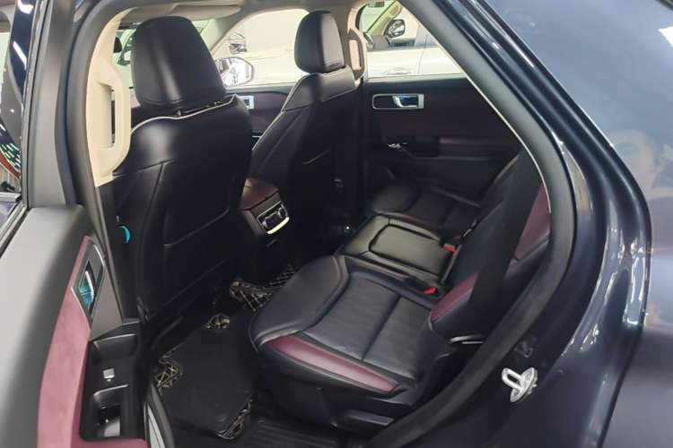 Used Ford Explorer 2023 EcoBoost 285 Four-Wheel Drive Titanium Edition 7-Seater Left Rear Seat