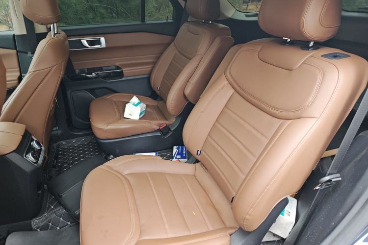 Used Ford Explorer 2023 EcoBoost 285 4x4 Trend Plus Edition 6 Seats Left Rear Seat
