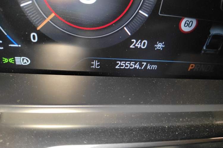 Used Ford Explorer 2023 EcoBoost 285 Four-Wheel Drive Titanium Edition 6 Seats Odometer Close Up