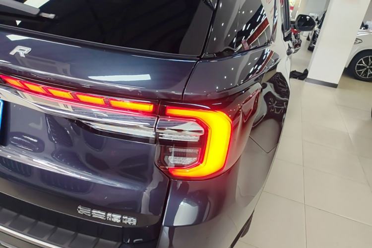 Used Ford Explorer 2023 EcoBoost 285 Four-Wheel Drive Titanium Edition 7-Seater Right Rear Taillight