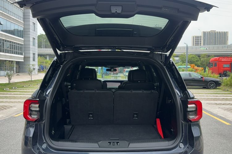 Used Ford Explorer 2023 EcoBoost 285 4x4 ST-LINE 6-Seater Trunk