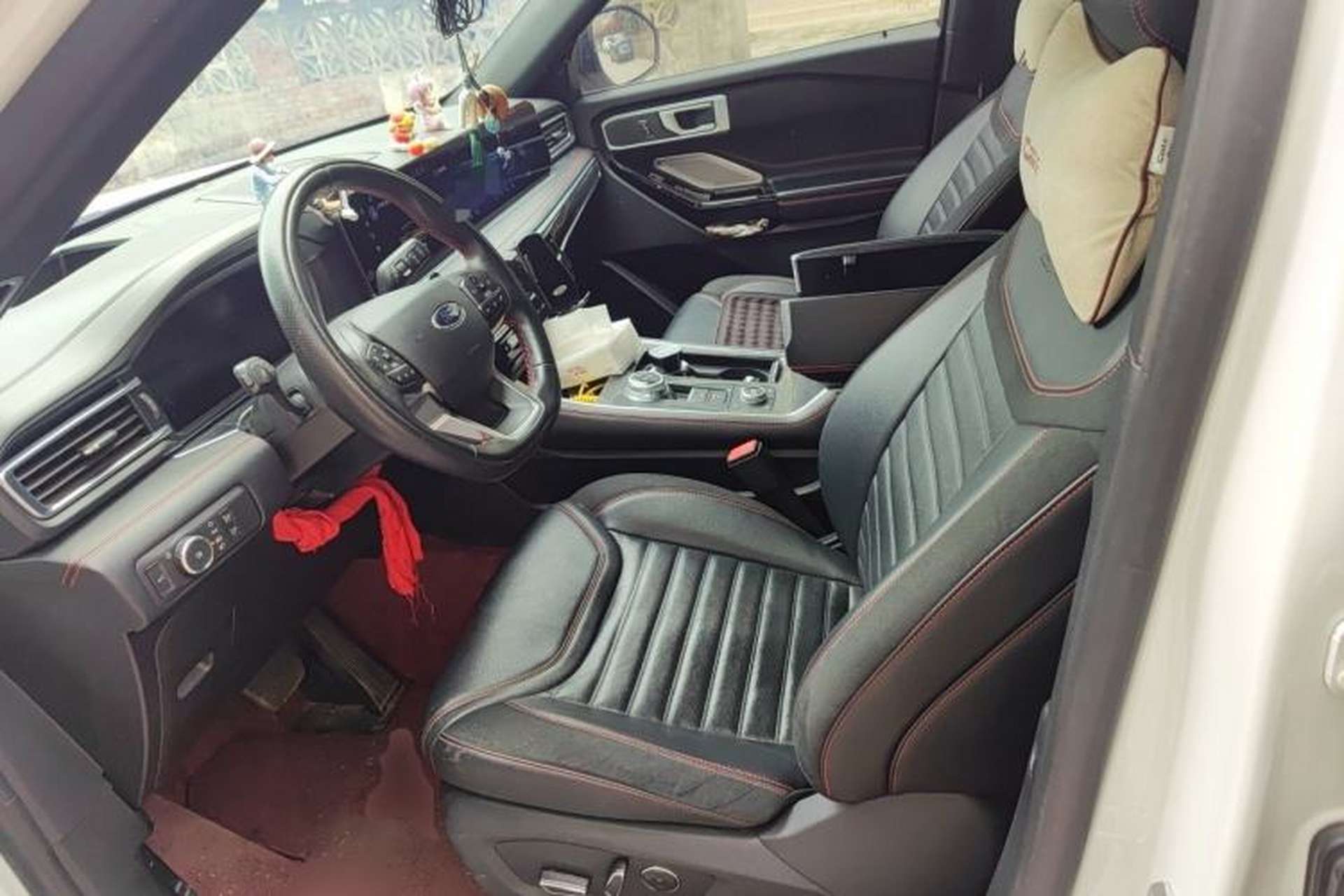 Used Ford Explorer 2023 EcoBoost 285 4x4 ST-LINE 7-Seater Left Front Seat