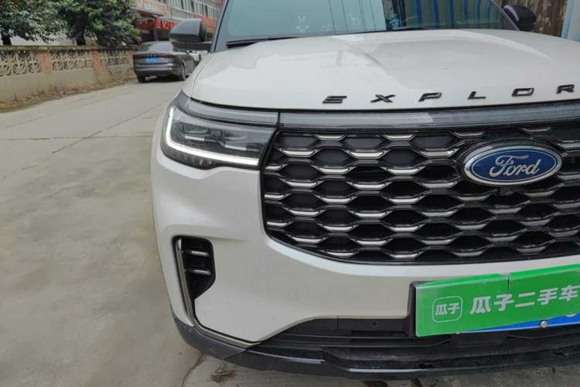 Used Ford Explorer 2023 EcoBoost 285 4x4 ST-LINE 7-Seater Right Front Headlight