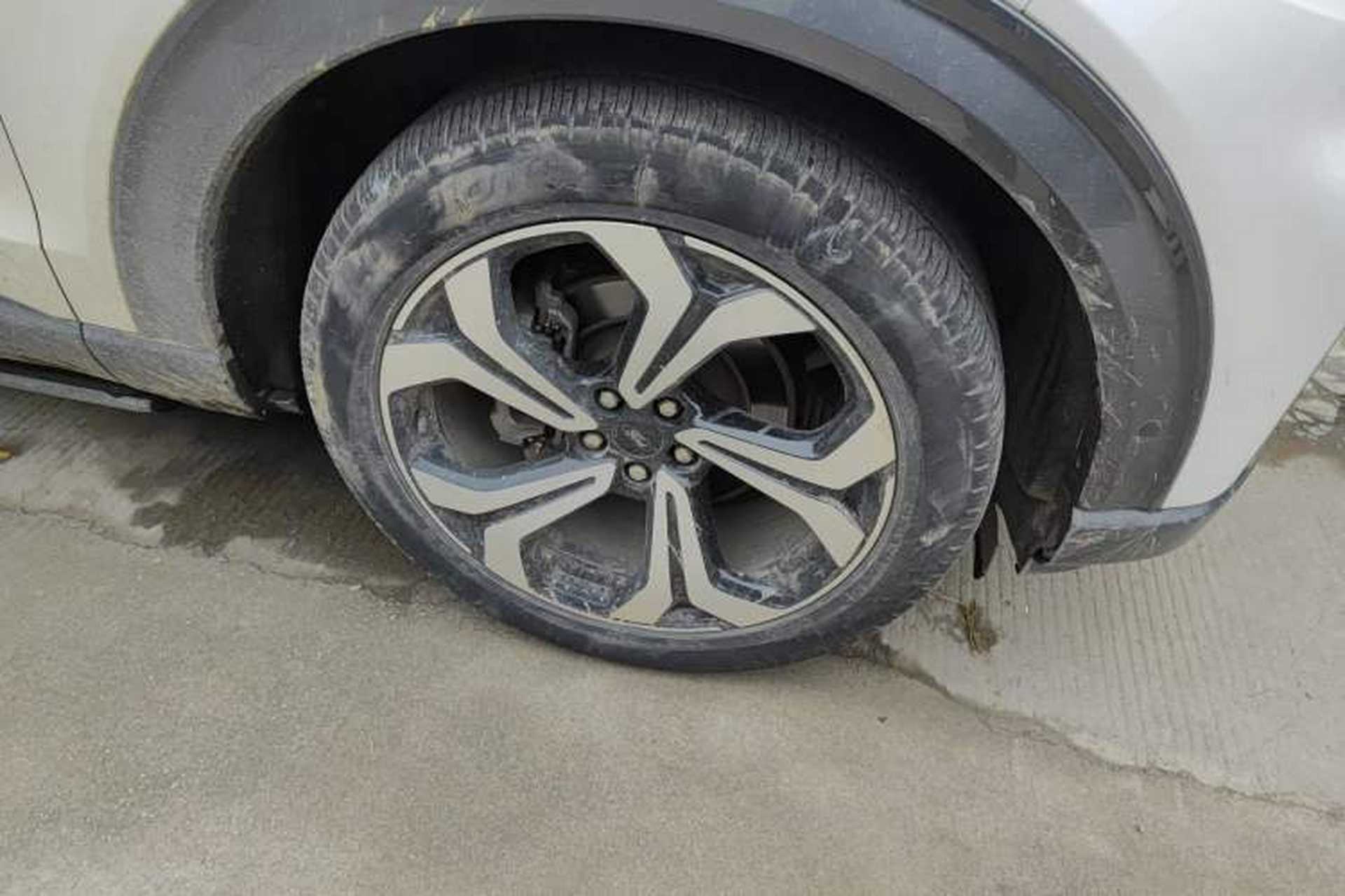 Used Ford Explorer 2023 EcoBoost 285 4x4 ST-LINE 7-Seater Right Front Wheel Hub