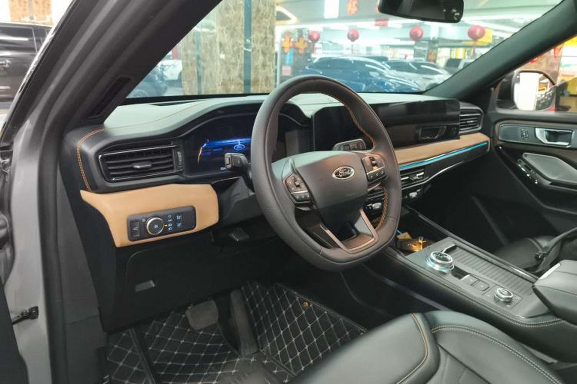 Used Ford Explorer 2023 EcoBoost 285 Kunlun Peak Edition 6-Seater Center Console