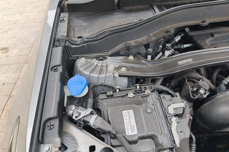 Used Ford Explorer 2023 EcoBoost 285 Kunlun Peak Edition 6-Seater Engine Bay Right