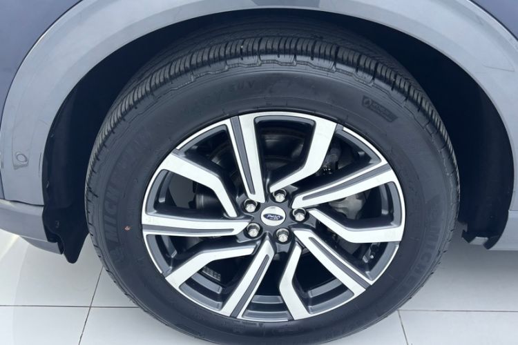 Used Ford Explorer 2023 EcoBoost 285 Four-Wheel Drive Titanium Edition 7-Seater Exterior 2