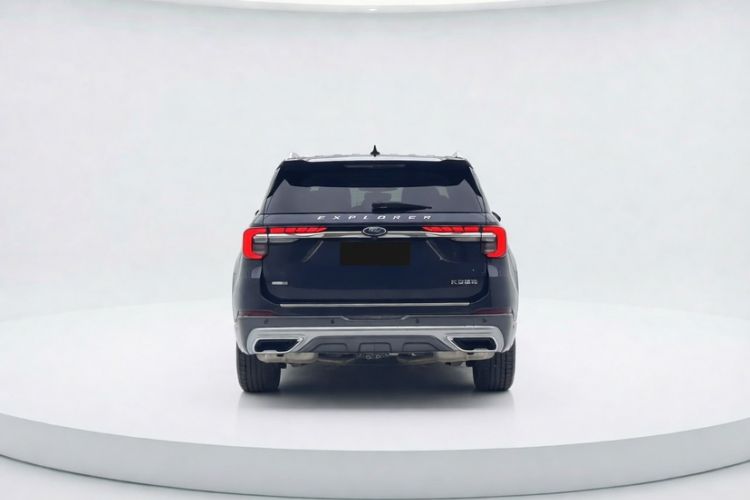 Used Ford Explorer 2023 EcoBoost 285 Four-Wheel Drive Titanium Edition 7-Seater Exterior 4