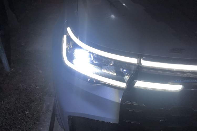 Used Ford Explorer 2023 EcoBoost 285 Kunlun Peak Edition 6-Seater Exterior 6
