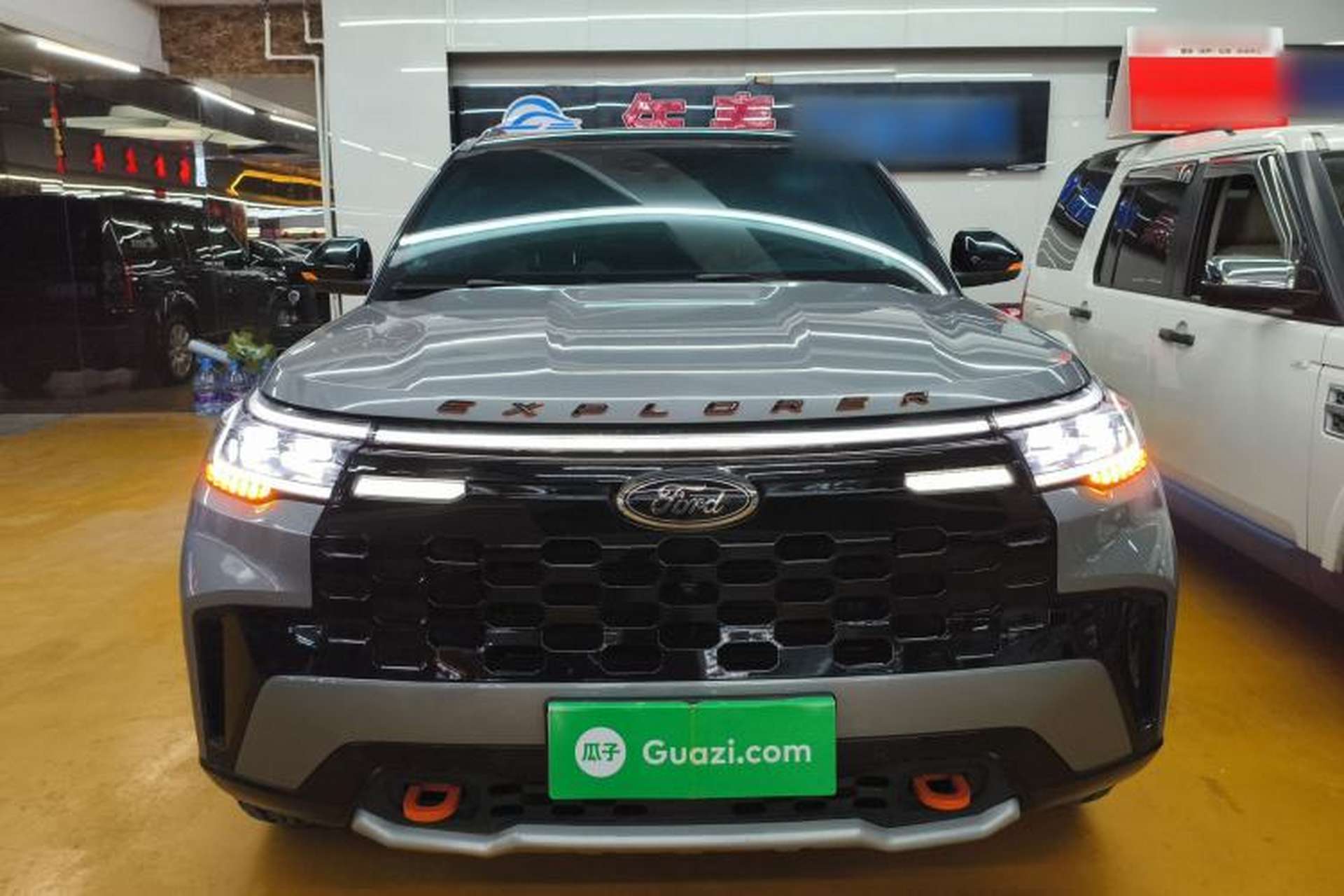 Used Ford Explorer 2023 EcoBoost 285 Kunlun Peak Edition 6-Seater Front