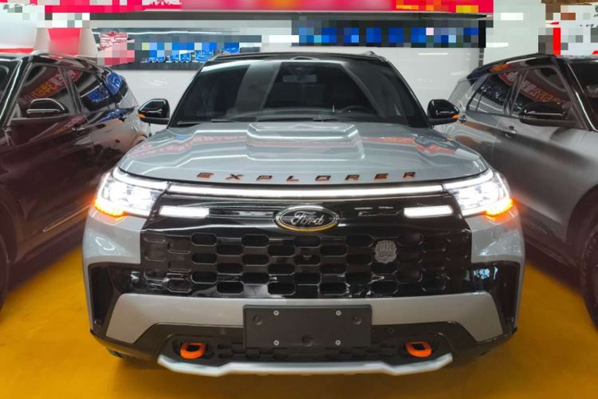 Used Ford Explorer 2023 EcoBoost 285 Kunlun Peak Edition 6-Seater Front