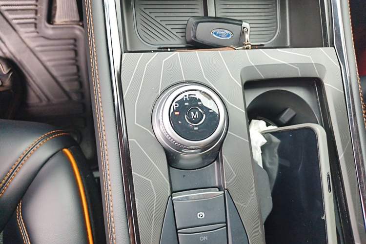 Used Ford Explorer 2023 EcoBoost 285 Kunlun Peak Edition 6-Seater Gear Lever
