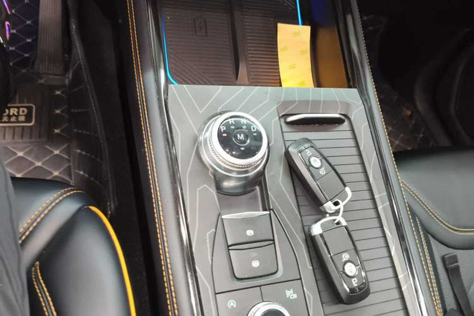 Used Ford Explorer 2023 EcoBoost 285 Kunlun Peak Edition 6-Seater Gear Lever