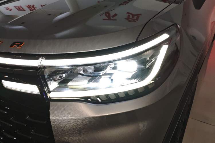 Used Ford Explorer 2023 EcoBoost 285 Kunlun Peak Edition 7-Seater Left Front Headlight