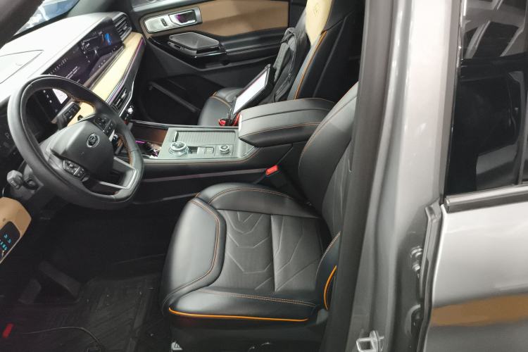 Used Ford Explorer 2023 EcoBoost 285 Kunlun Peak Edition 6-Seater Left Front Seat