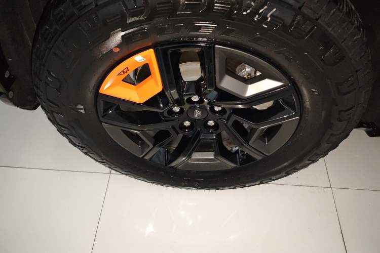 Used Ford Explorer 2023 EcoBoost 285 Kunlun Peak Edition 7-Seater Left Front Wheel Hub