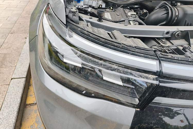 Used Ford Explorer 2023 EcoBoost 285 Kunlun Peak Edition 6-Seater Right Front Headlight