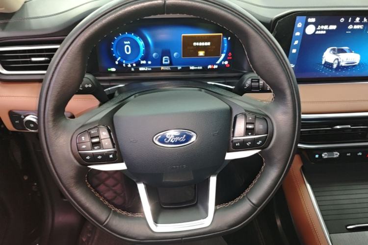Used Ford Explorer 2023 EcoBoost 285 Four-Wheel Drive Titanium Edition 7-Seater Steering Wheel