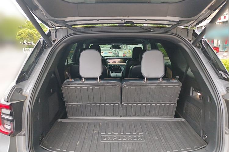 Used Ford Explorer 2023 EcoBoost 285 Kunlun Peak Edition 6-Seater Trunk